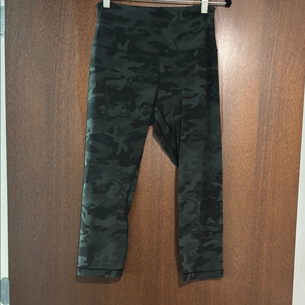 Women’s Lululemon Camouflage Leggings